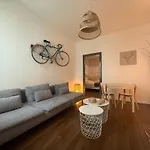 Arago1 - Appartement Tours Centre Sur Jardin